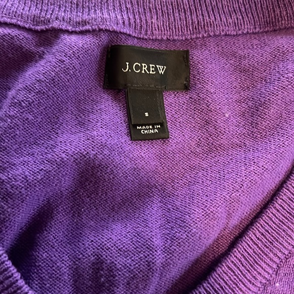 Jcrew 95%cotton 5% cashmere. Nice purple color. - Picture 2 of 3